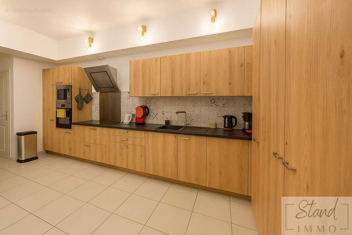 Appartement à MARSEILLE-6E