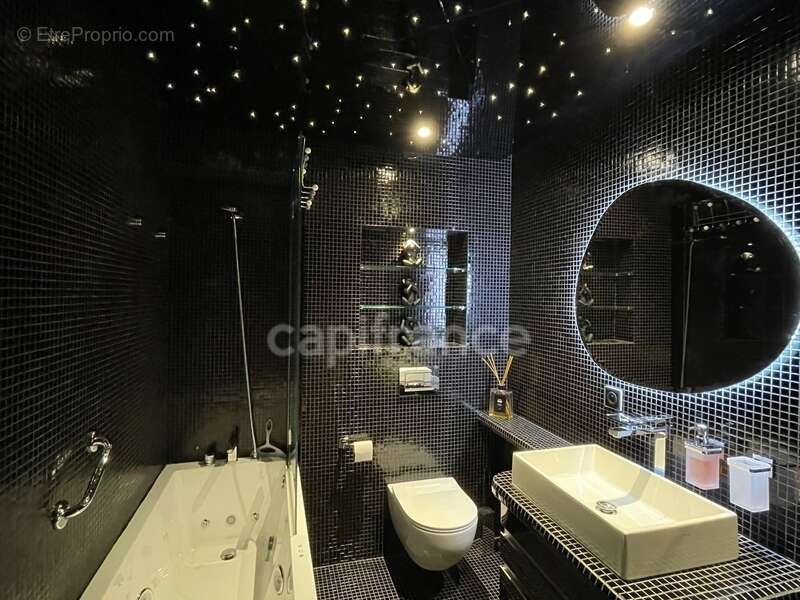 Cannes, 100m de la plage, piscine extérieure, intérieure, sauna, hammam, possibilité garage en sous-sol - photo 6