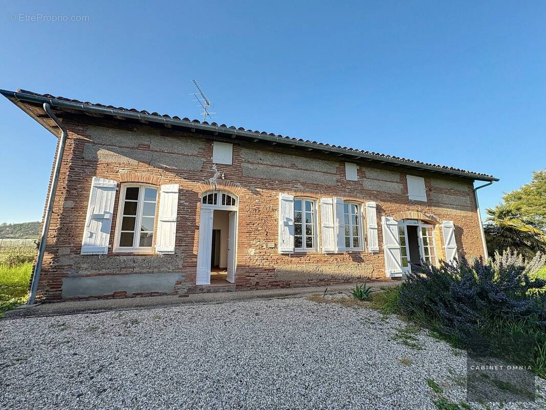 Maison à LIZAC