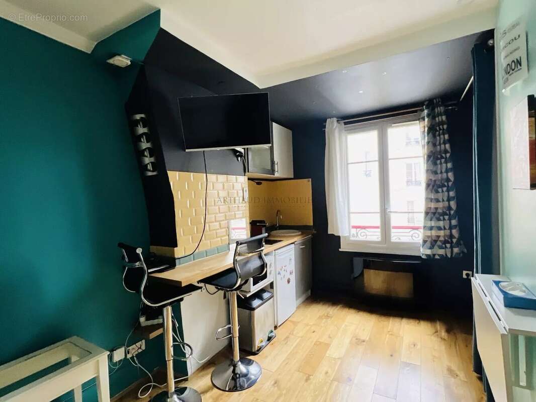 Appartement à PARIS-8E