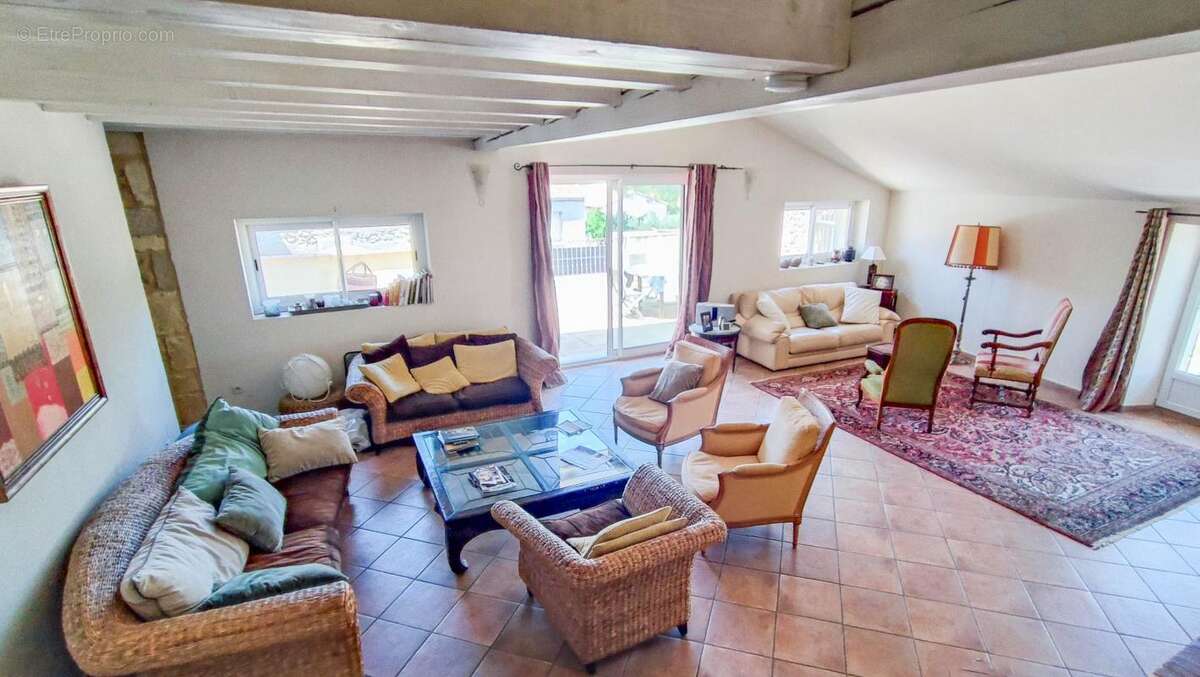 Maison à ALLEGRE-LES-FUMADES