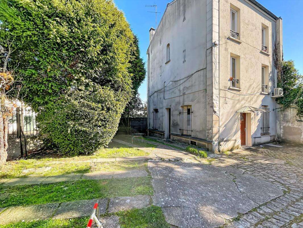 Appartement à FONTENAY-AUX-ROSES
