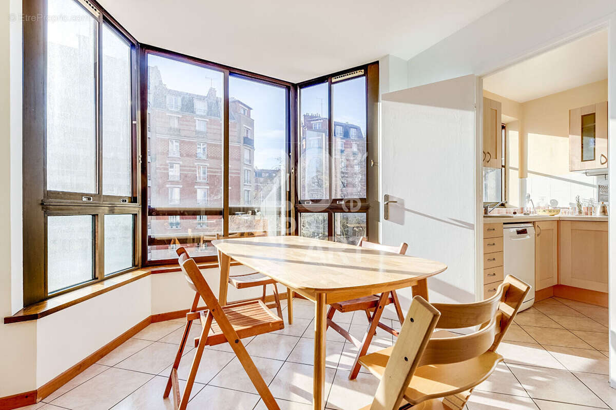 Appartement à PARIS-19E