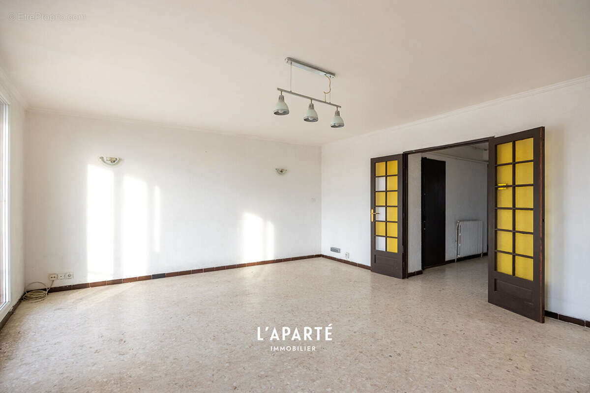 Appartement à MARSEILLE-14E