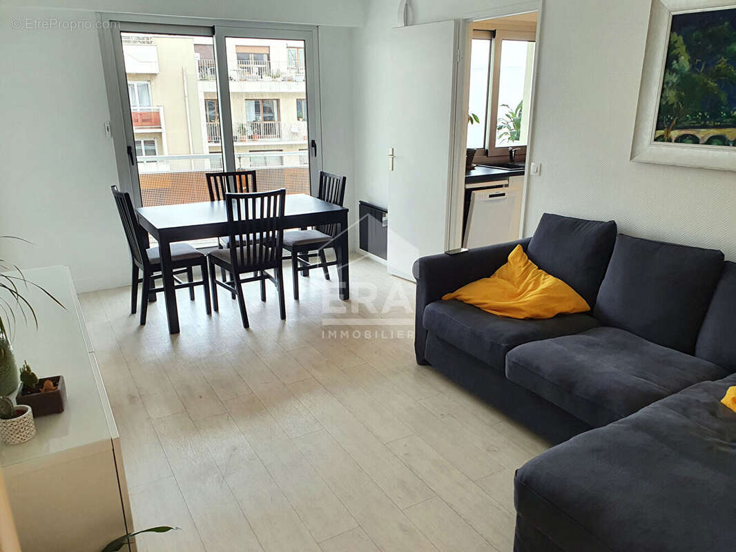 Appartement à PARIS-12E