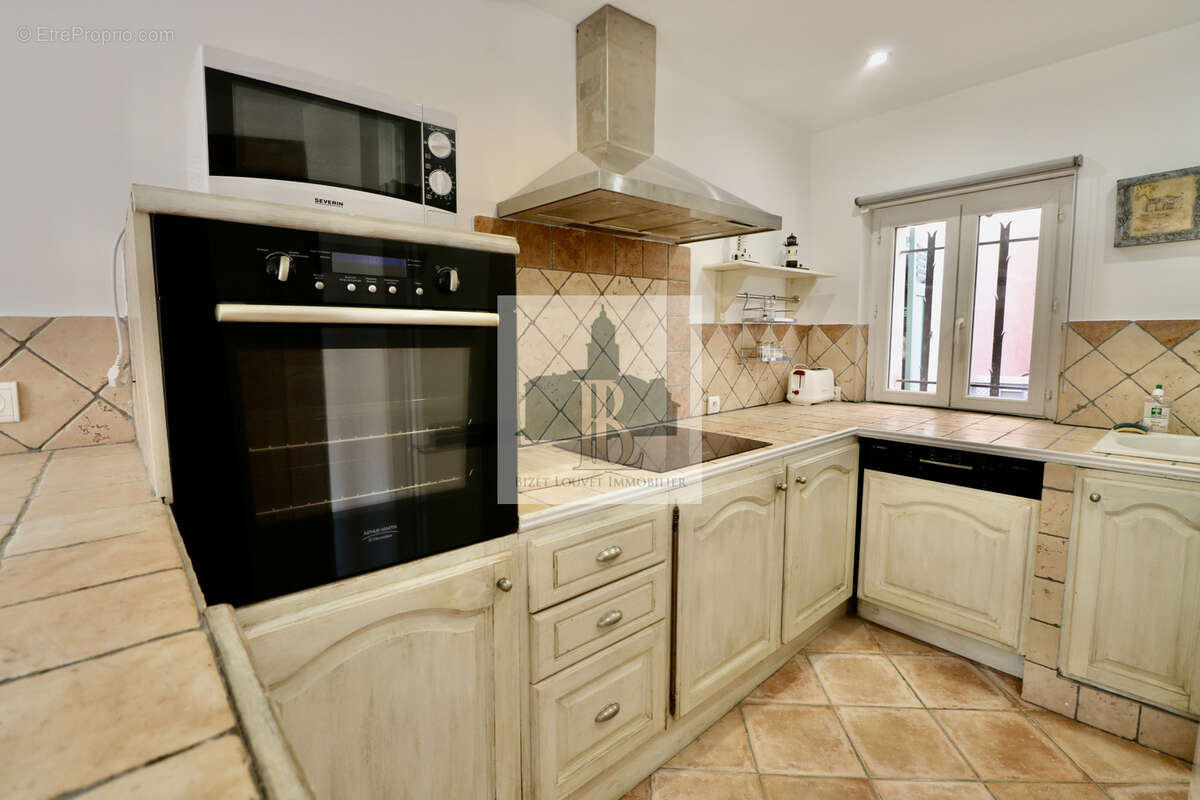 Exclusivité, Saint-Tropez, appartement au coeur du village - photo 4