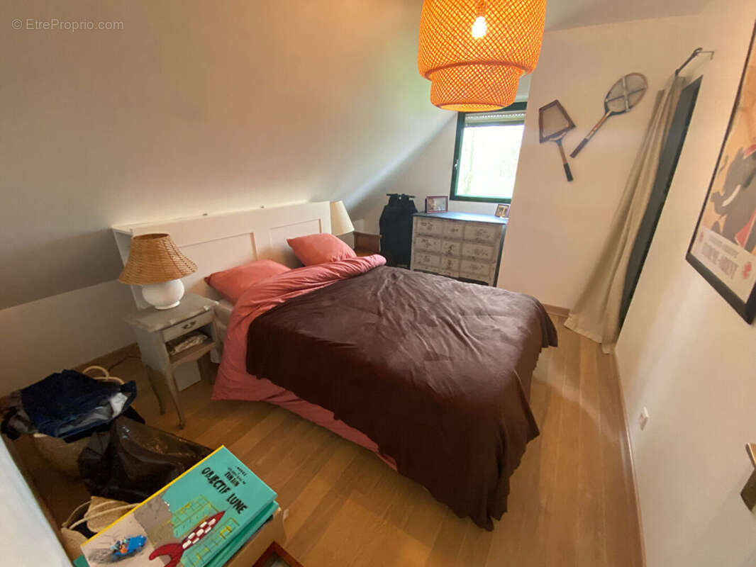 Maison à CONDE-SUR-HUISNE