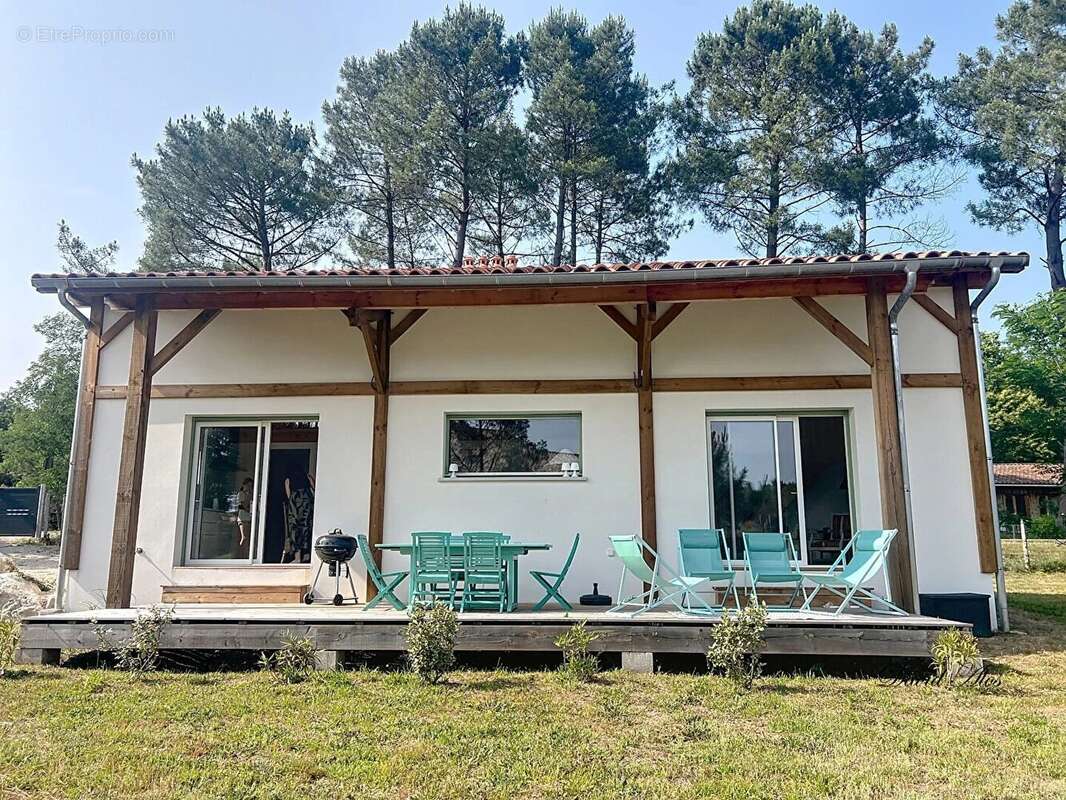 Maison à ONESSE-ET-LAHARIE