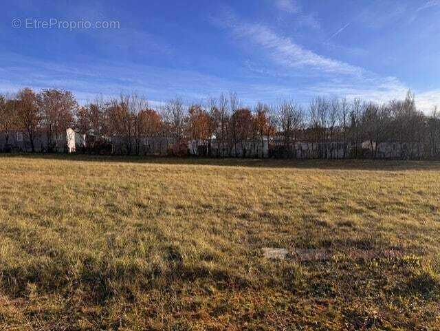 Terrain à VERTEILLAC