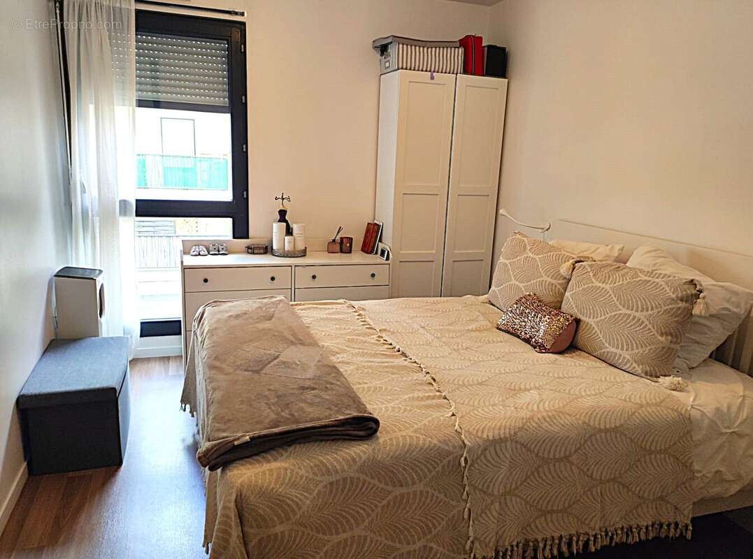 Appartement à AUBERVILLIERS