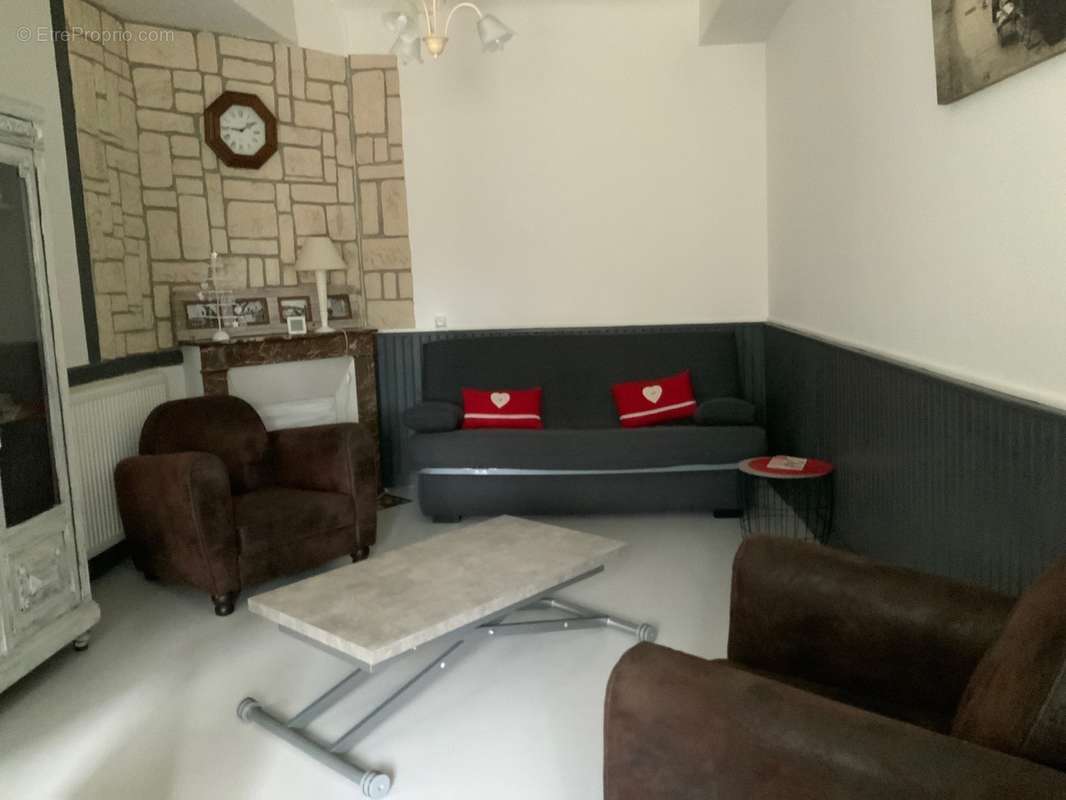 Maison à YZEURES-SUR-CREUSE