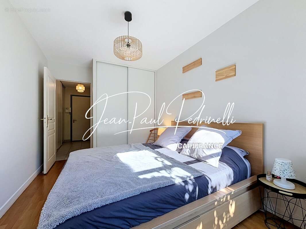 Tassin-la-Demi-Lune - Appartement 2 pièces de 48 m² avec balcon, parking privatif et cave - résidence sécurisée récente - photo 18