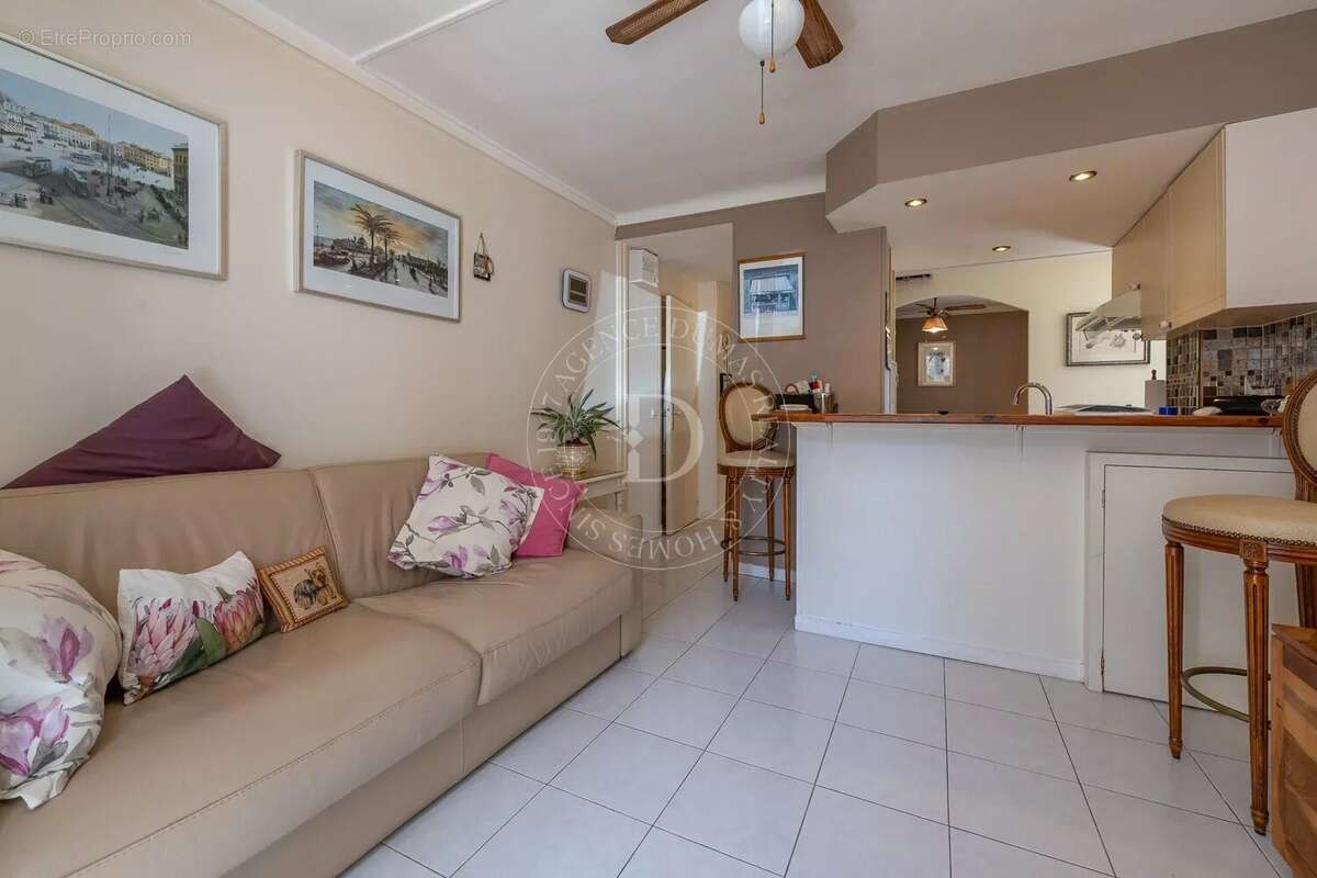 Appartement à BEAULIEU-SUR-MER