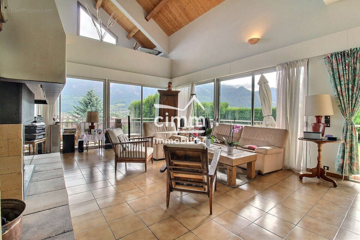 Maison à SALLANCHES