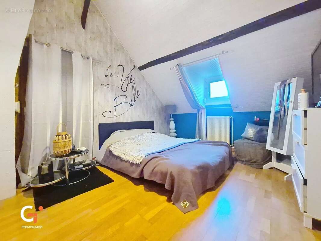 Maison à SAINT-OUEN-DE-THOUBERVILLE