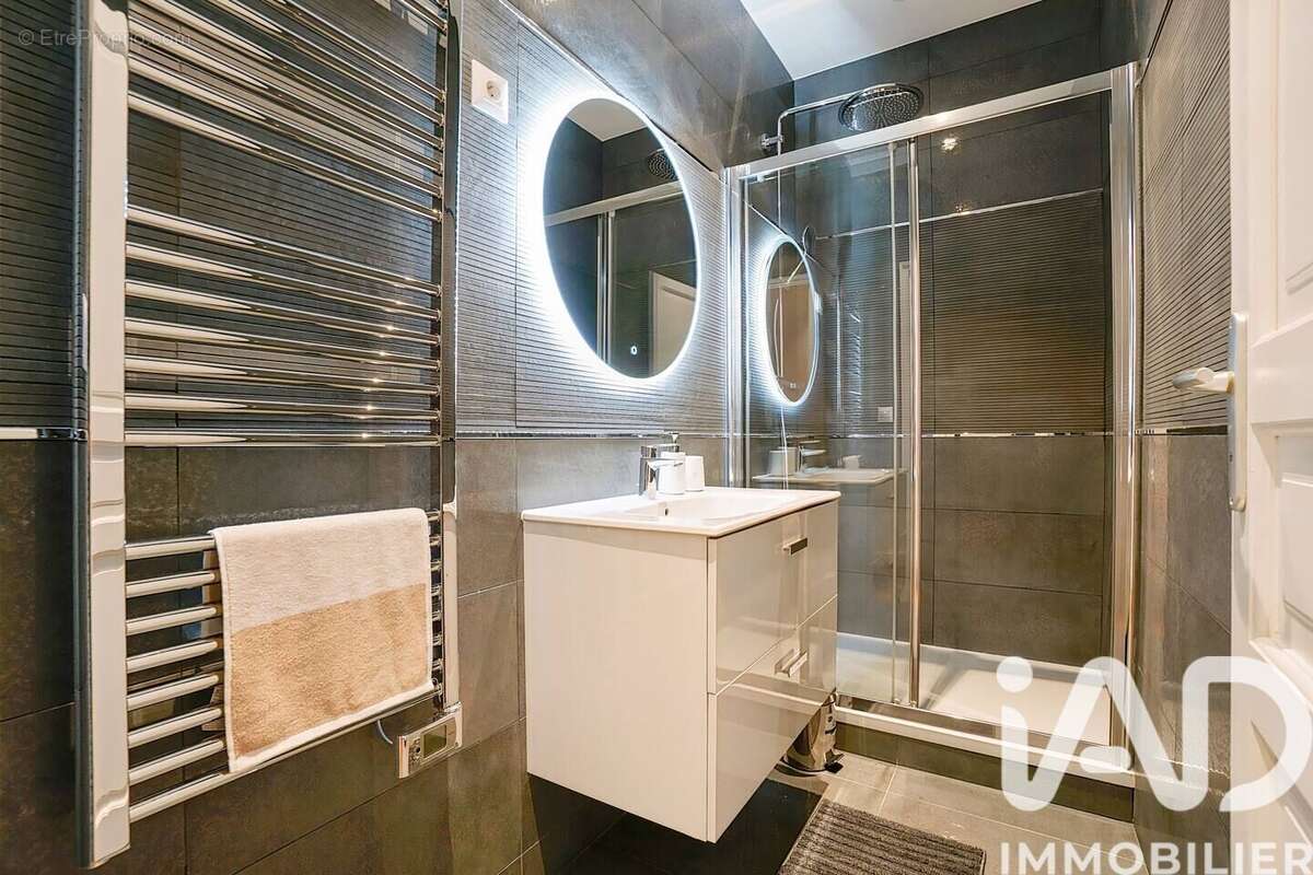 Photo 8 - Appartement à PARIS-7E