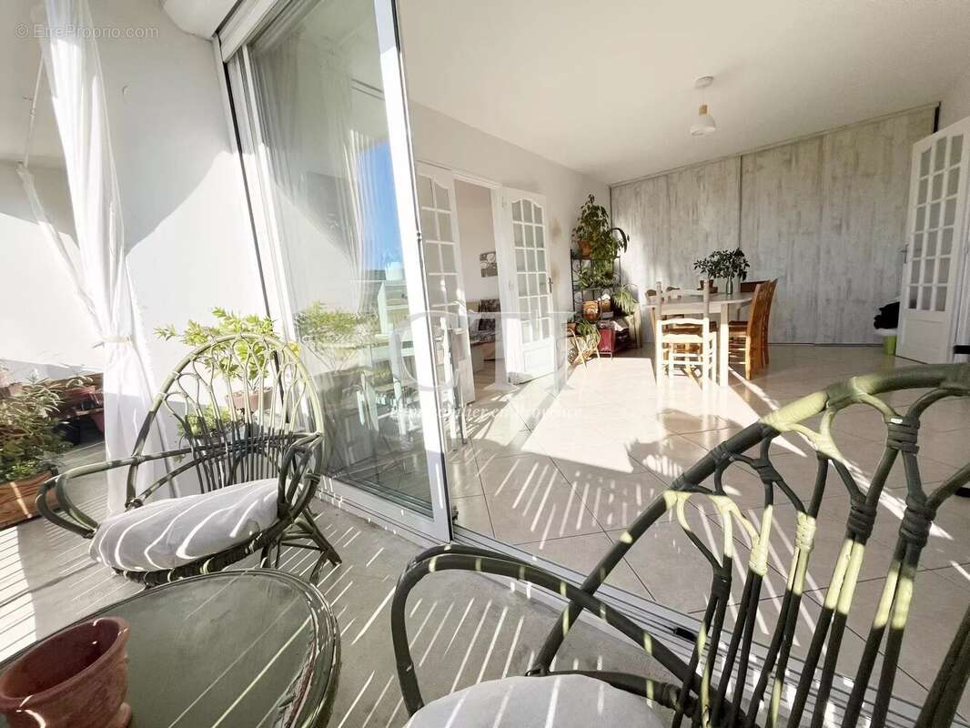 Appartement à NYONS