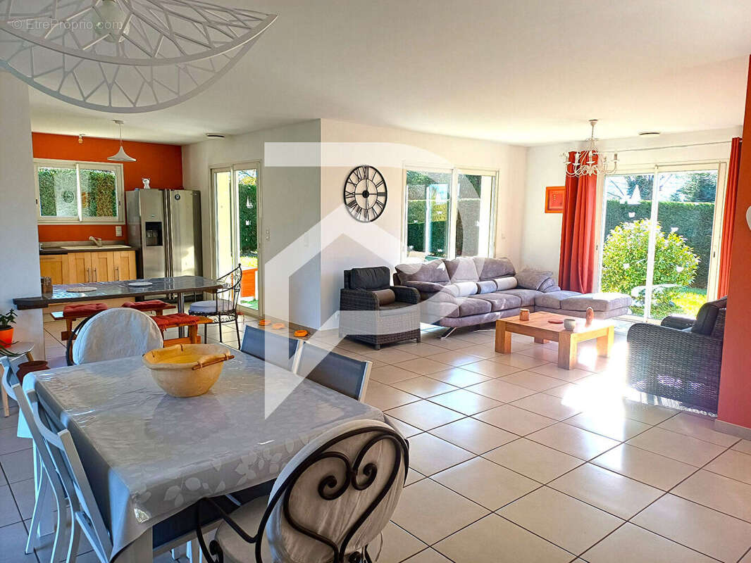 Maison à SAINT-PE-DE-LEREN