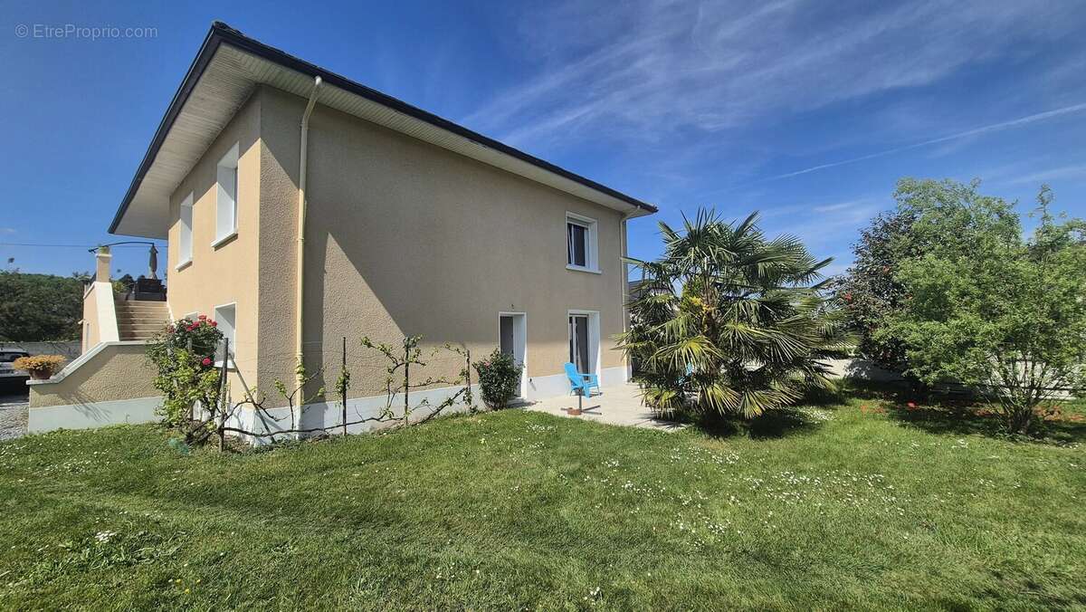 Maison à MONTAUT