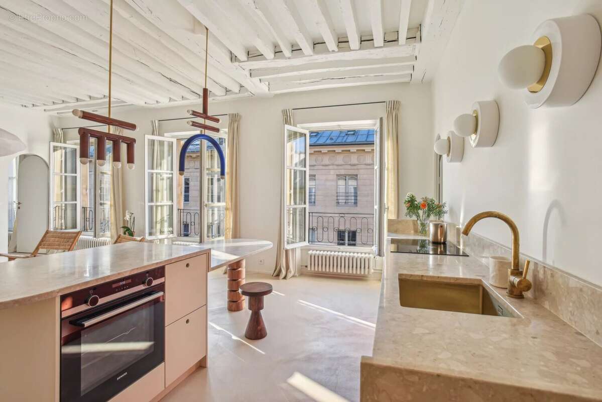 Appartement à PARIS-6E