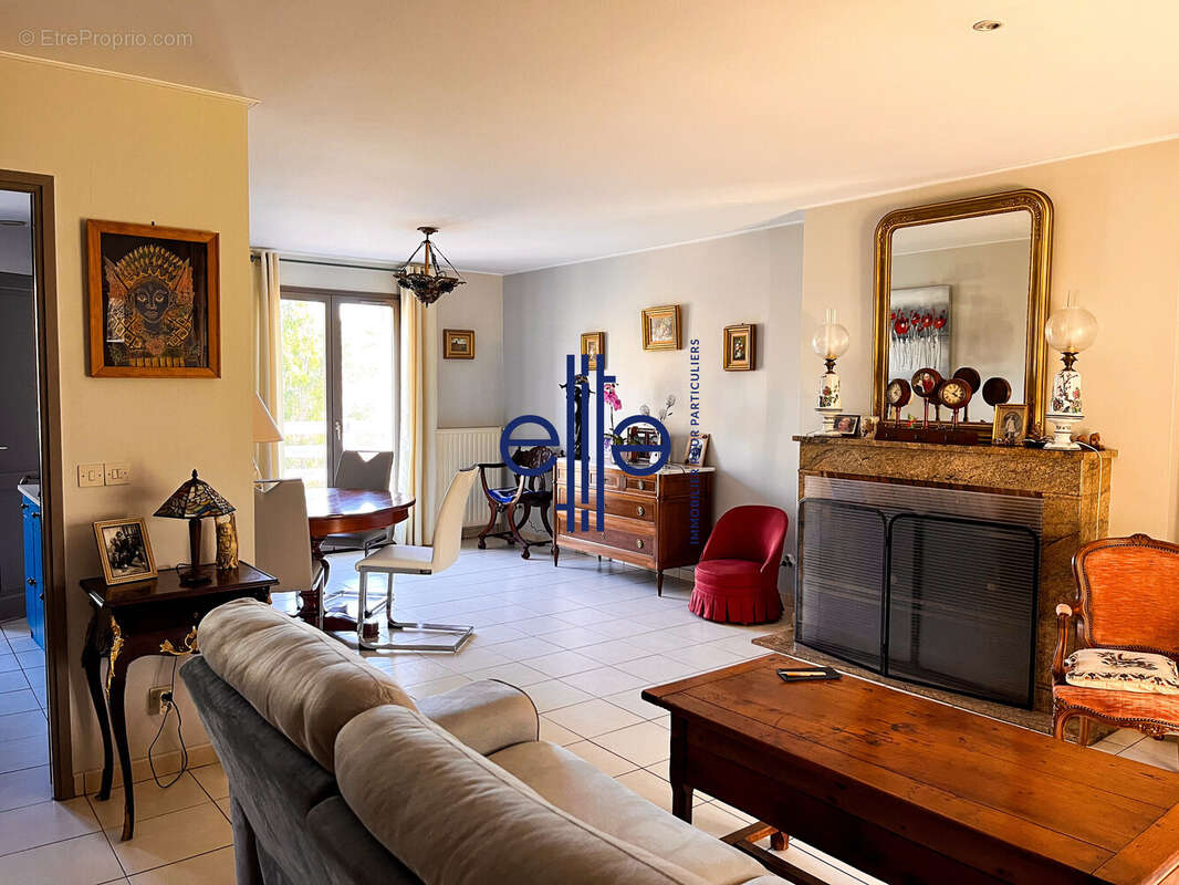 Maison à COULOUNIEIX-CHAMIERS