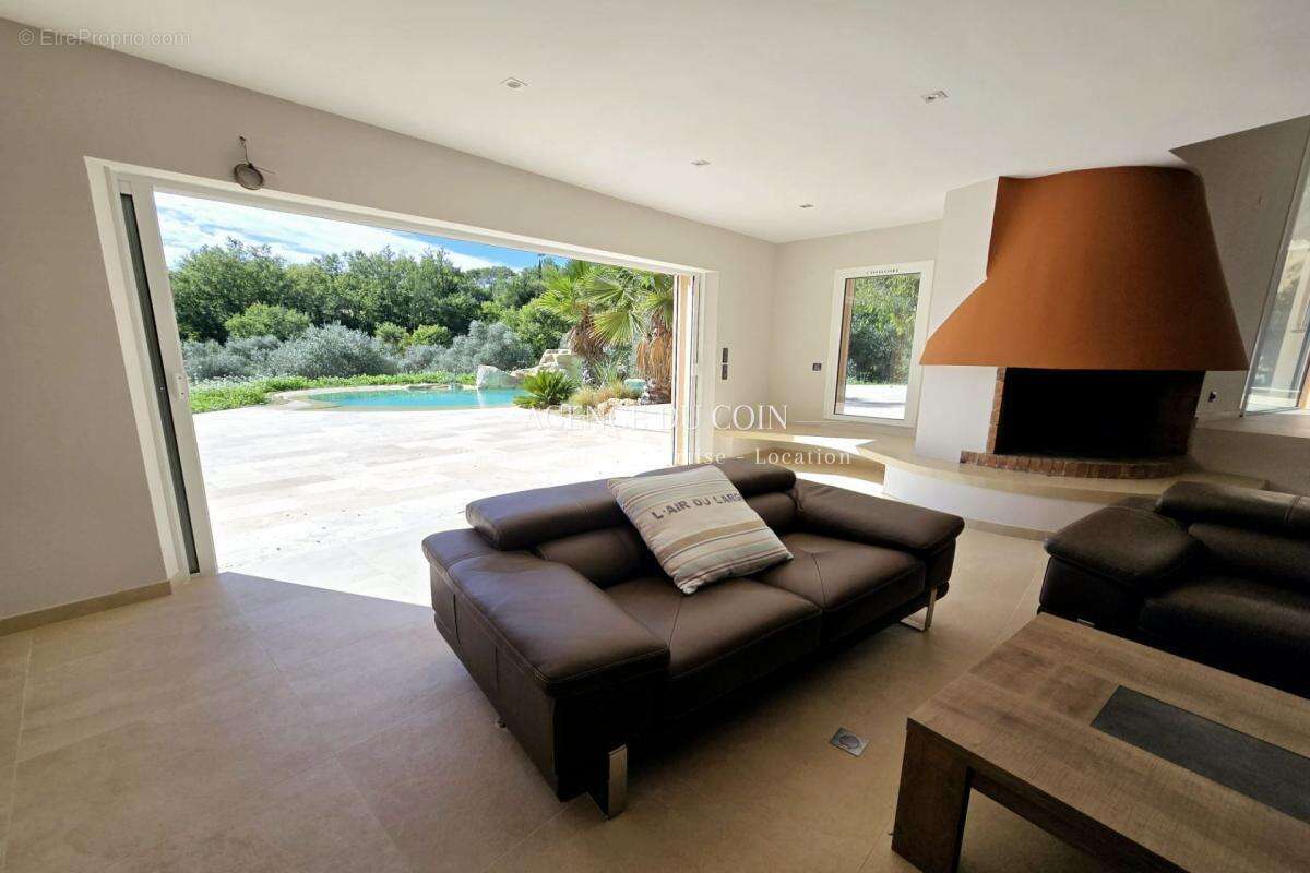 Maison à DRAGUIGNAN