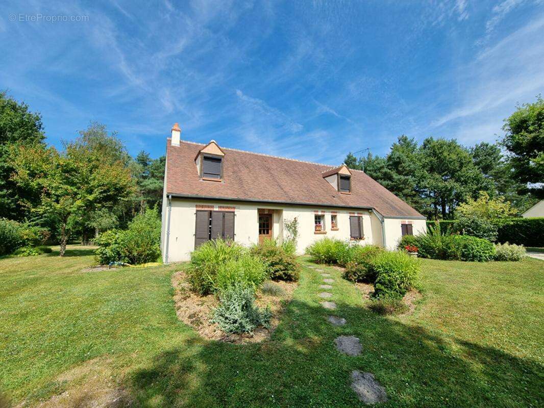 Maison à BOUZY-LA-FORET