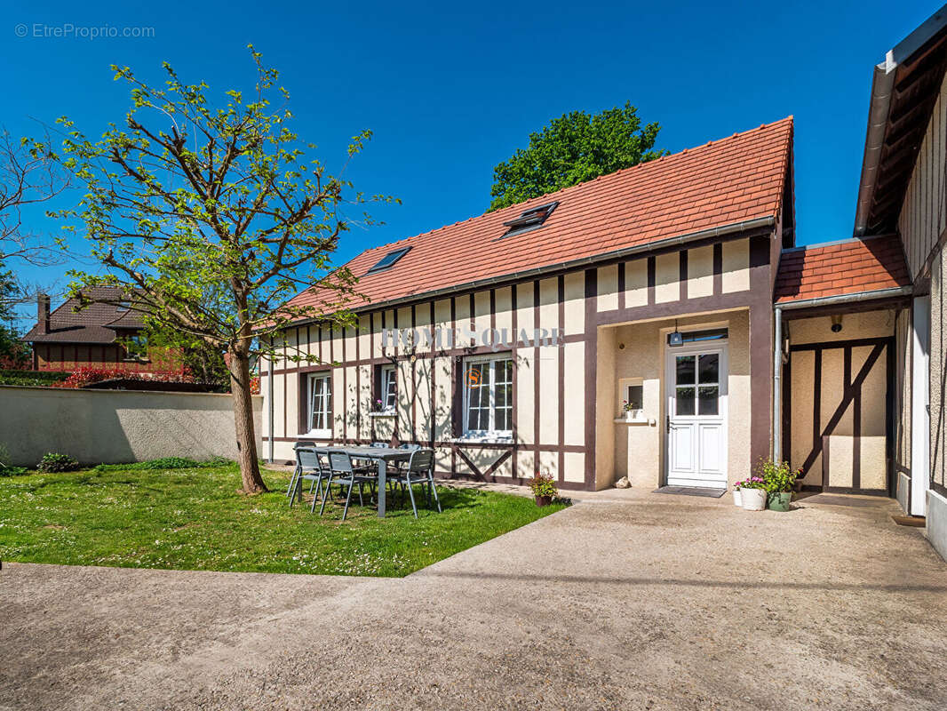 Maison à COYE-LA-FORET