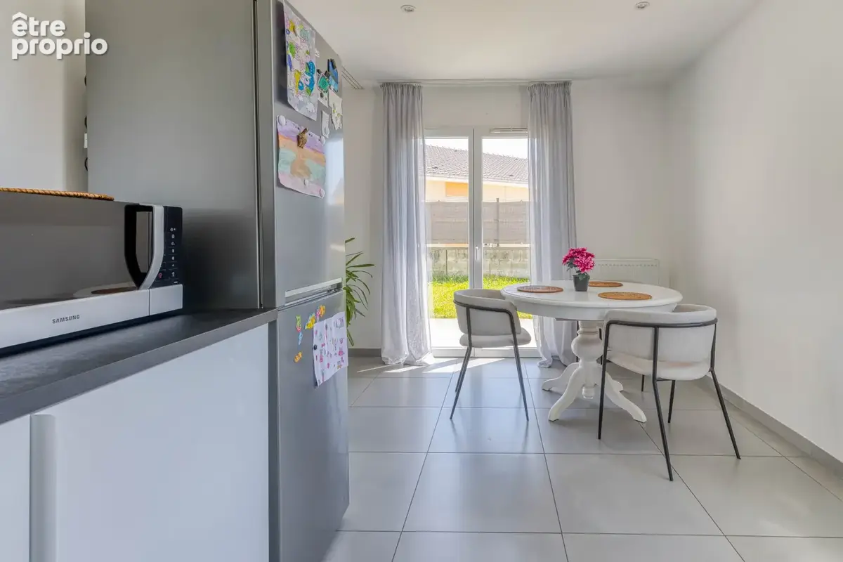 Maison 90 m² à Saint-Denis-Les-Bourg  - photo 6
