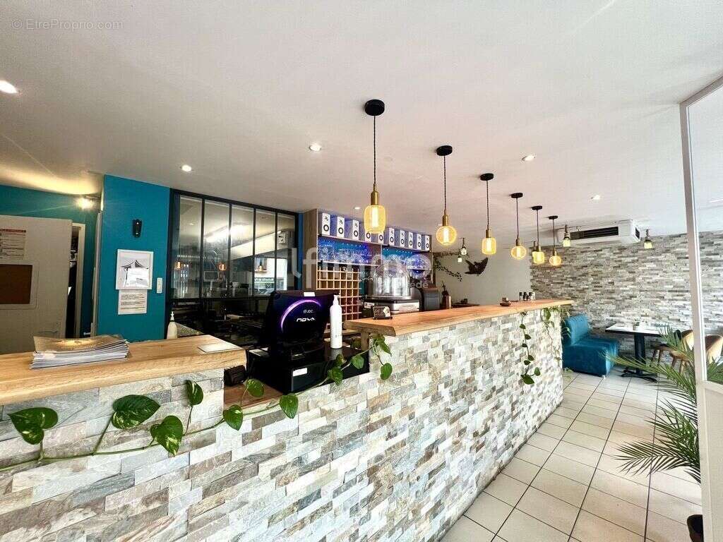 Fond de commerce 129m² - hyper centre Pessac - photo 2