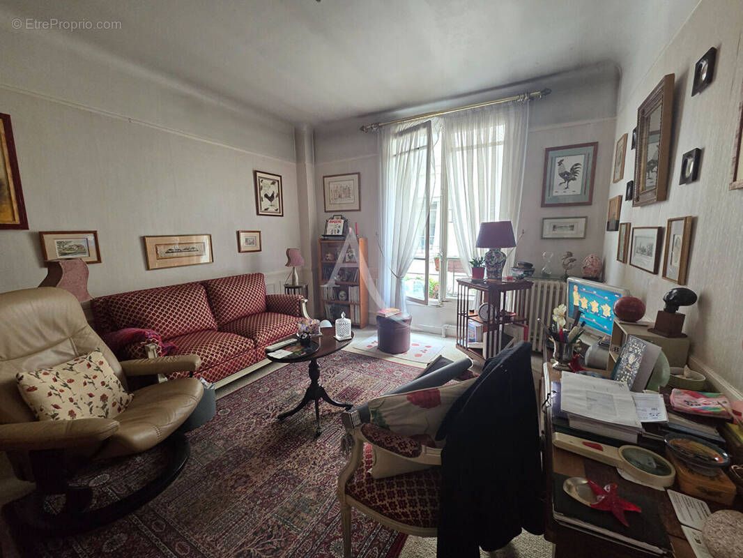 Appartement à PARIS-19E