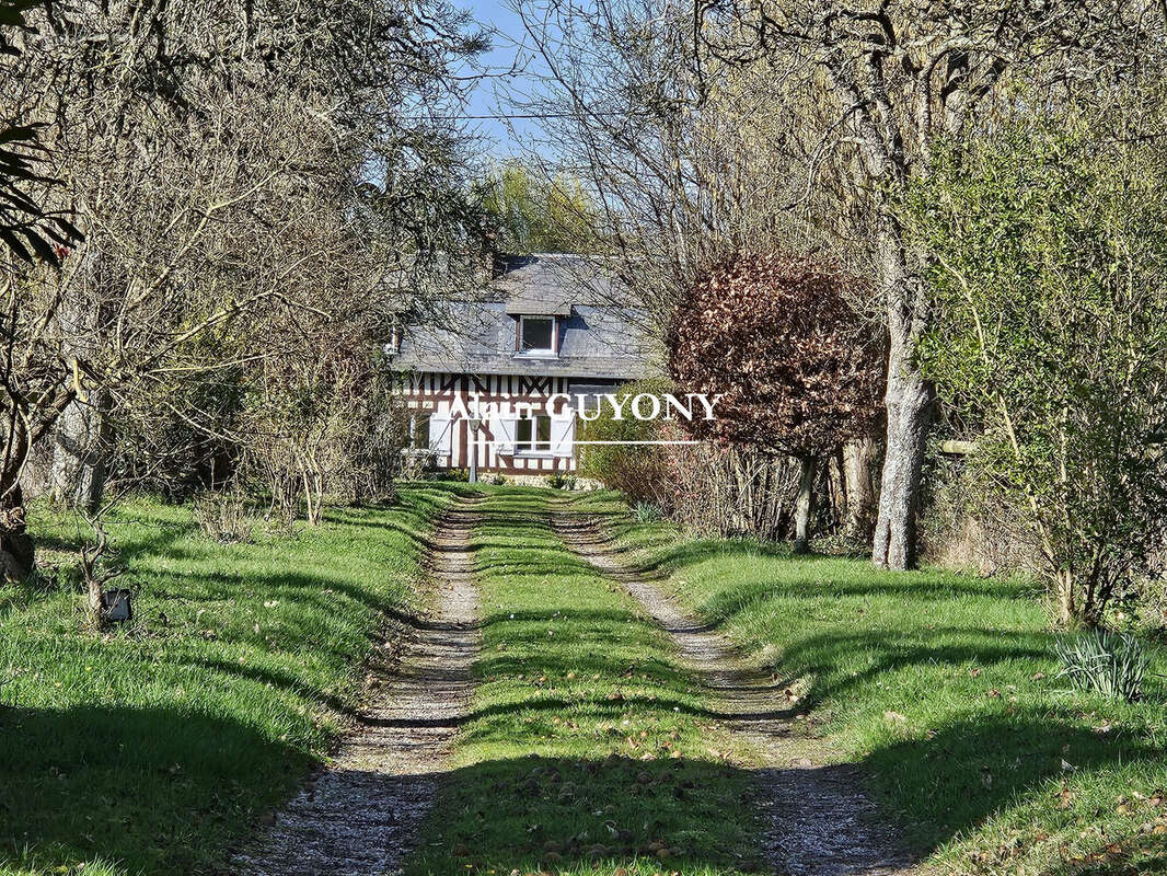 Maison à PONT-L'EVEQUE