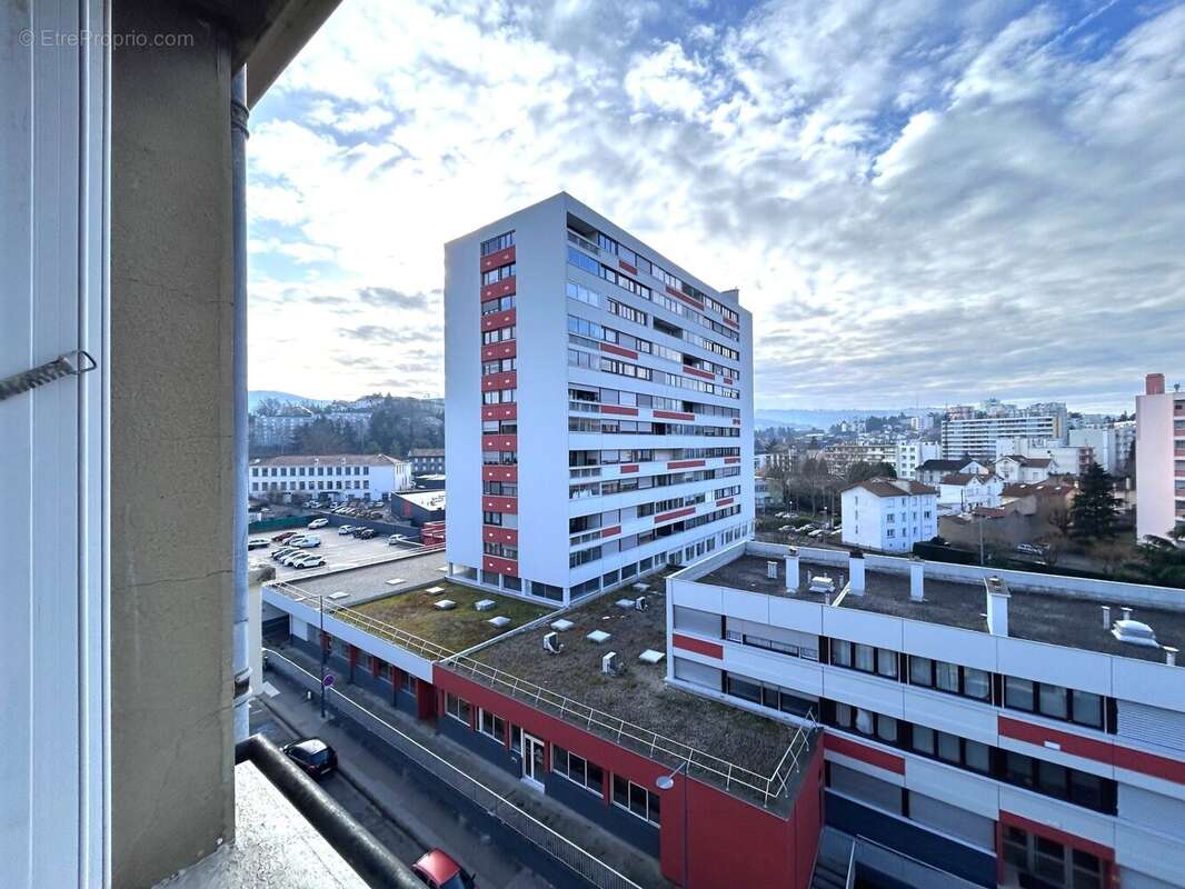 Appartement à SAINT-ETIENNE