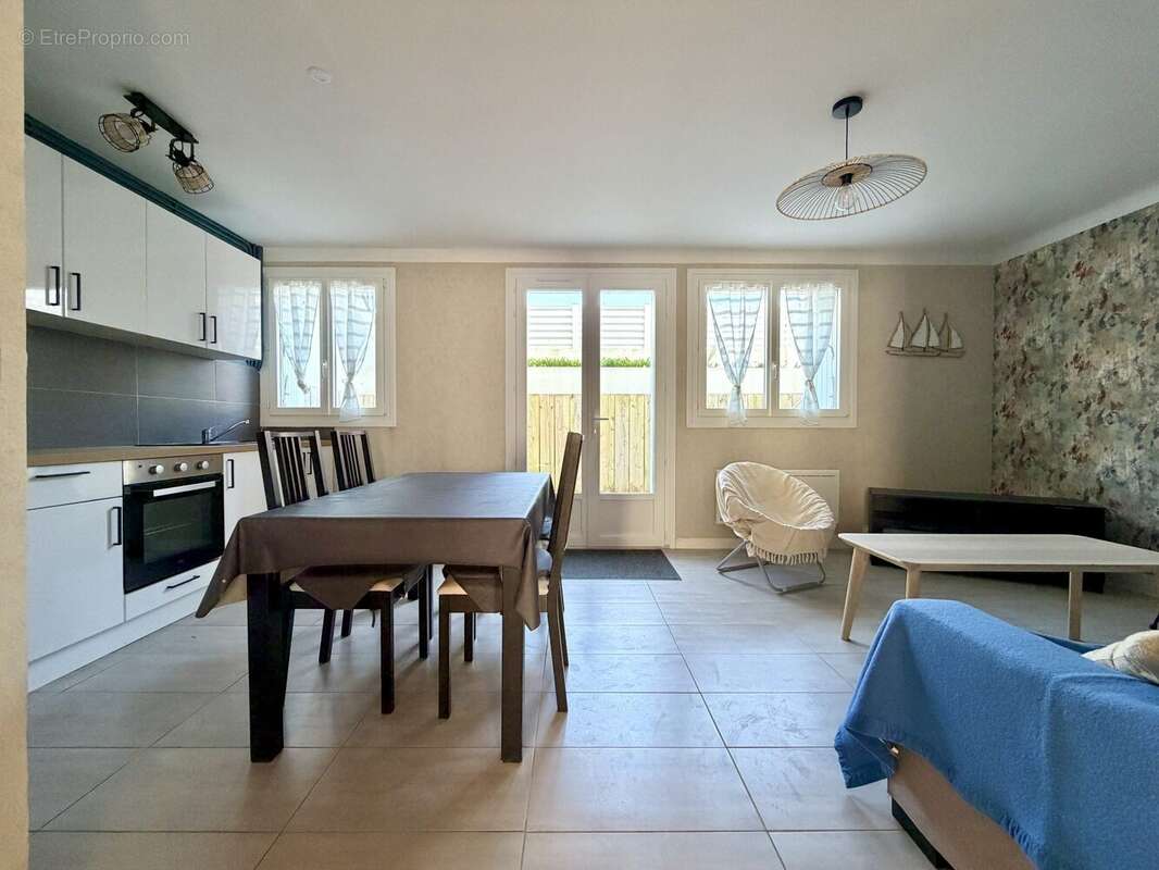 Pièce de vie - Appartement à SAINT-JEAN-DE-MONTS