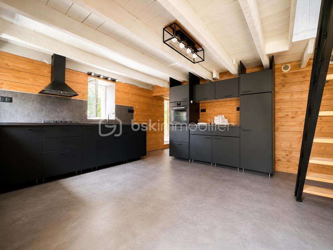 Exclusivité – maison de charme avec 5 000 m² de terrain arboré – entre campagne et littoral - photo 5