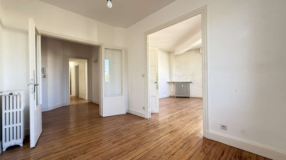 Appartement T4 lumineux centre-ville Clermont-Ferrand - photo 21