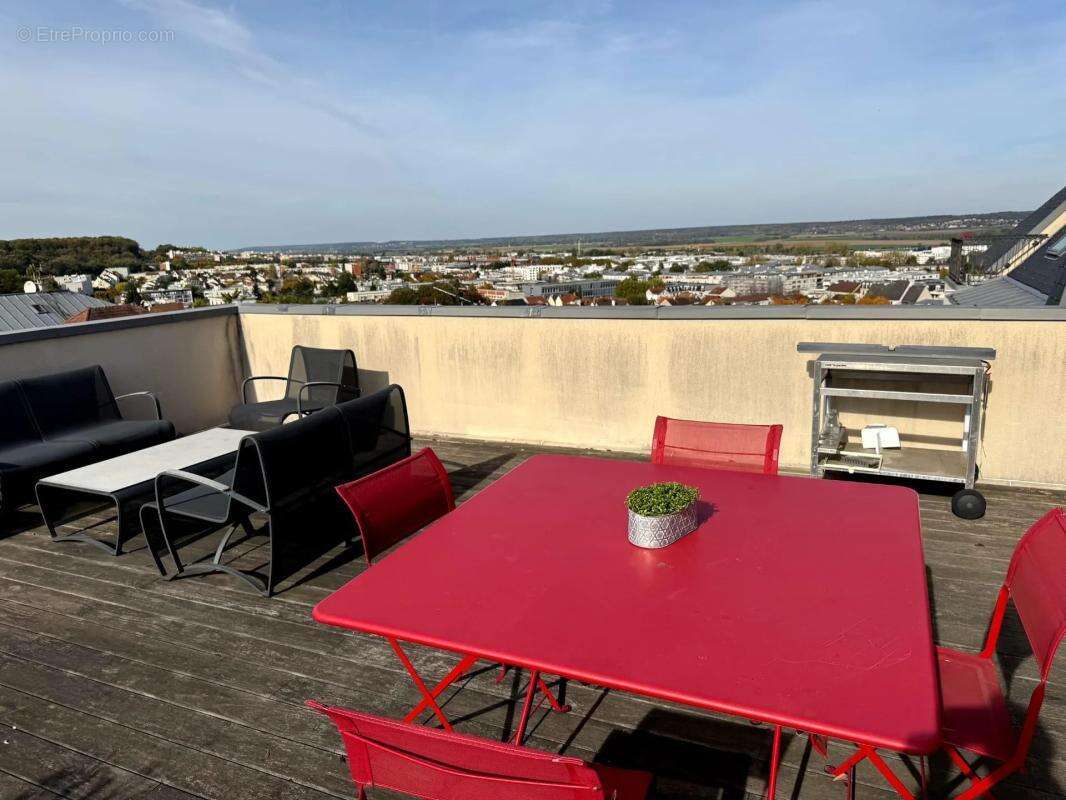 Appartement à SAINT-CYR-L'ECOLE