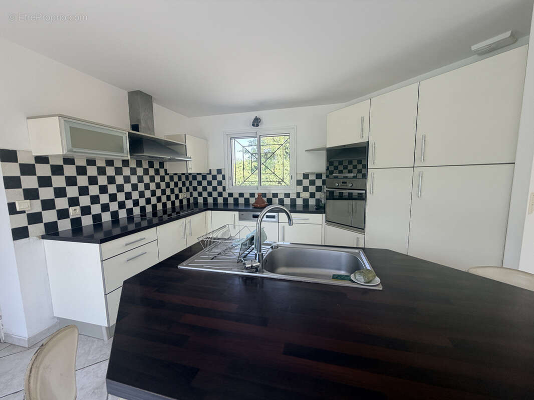 À découvrir à Grenade-sur-l'Adour : une villa familiale aux beaux volumes, dans un environnement privilégié ! - photo 17