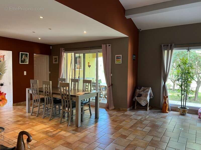 Maison à SAINT-MARTIN-DE-VALGALGUES