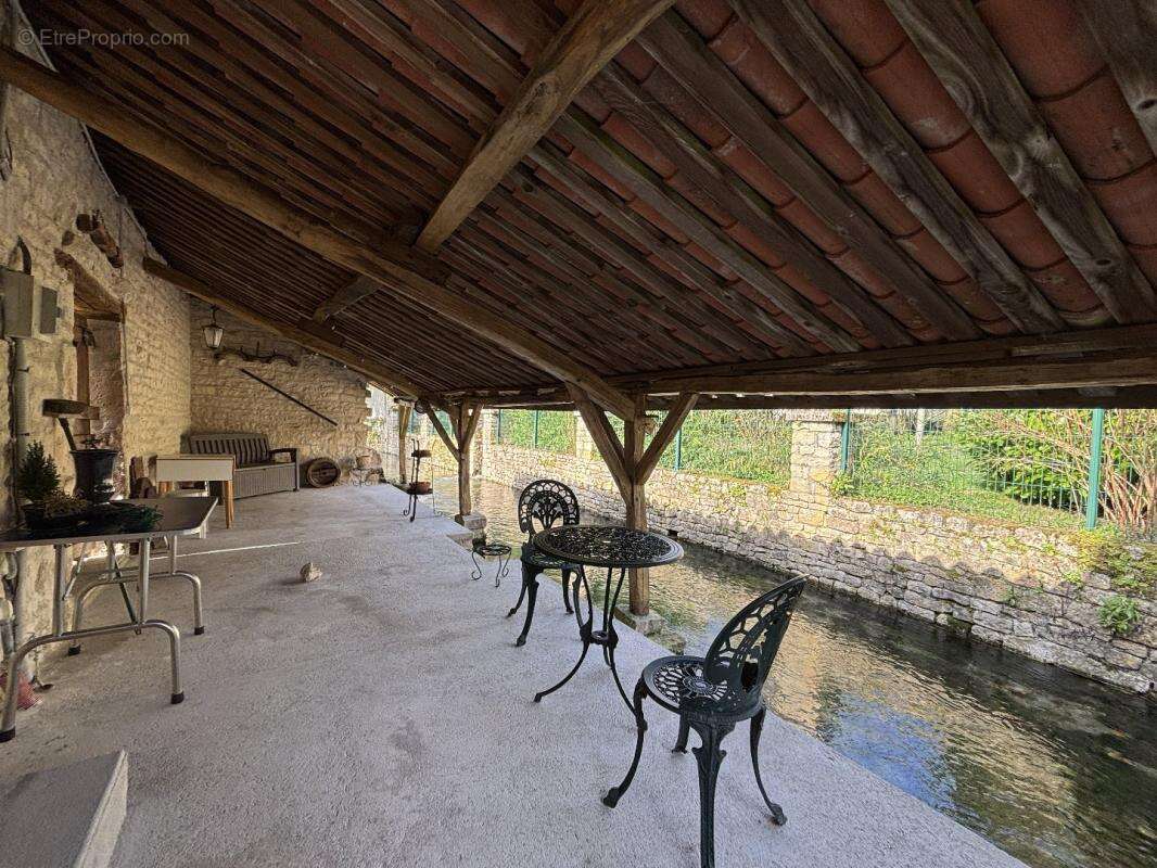 Maison à RUFFEC