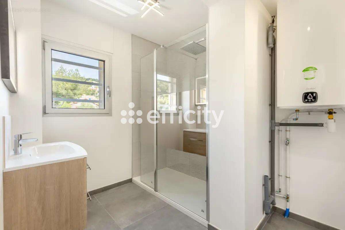 Appartement à SANARY-SUR-MER