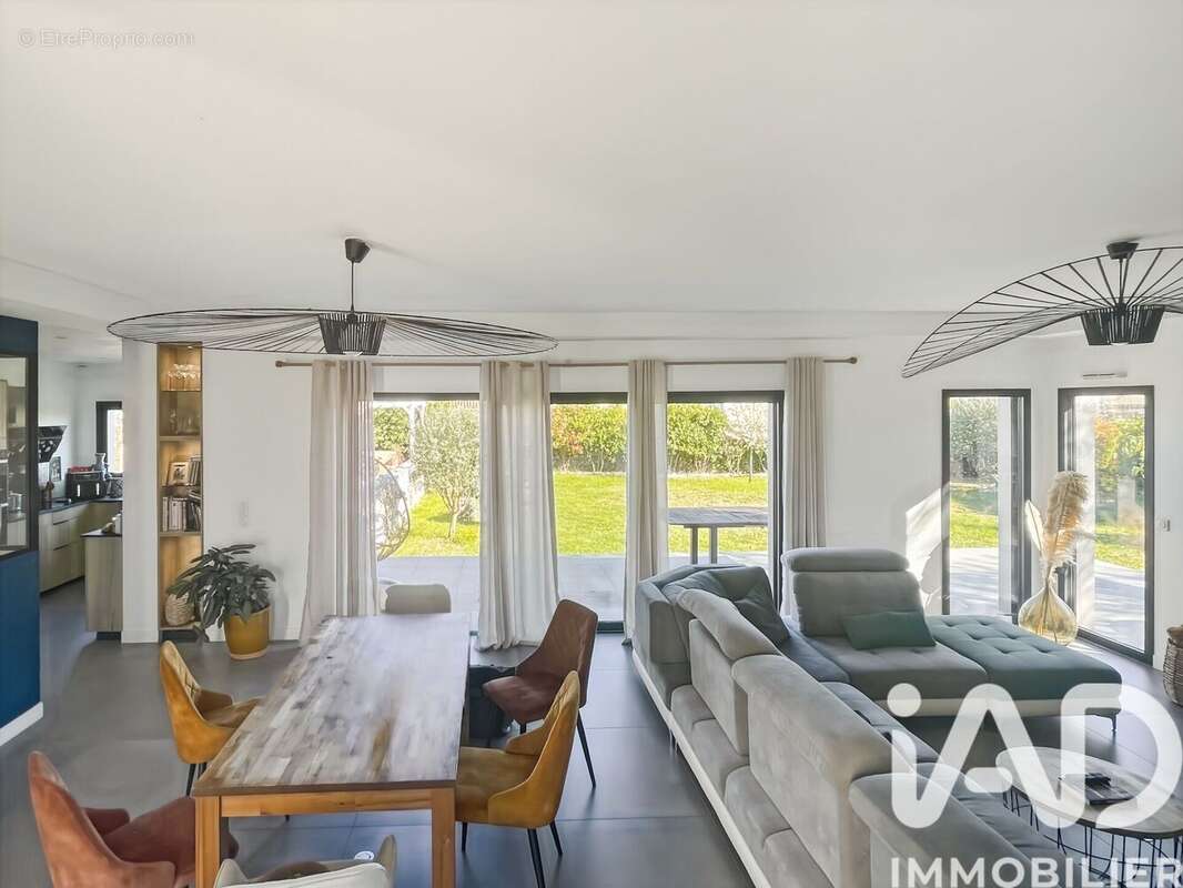 Photo 2 - Maison à MILHAUD