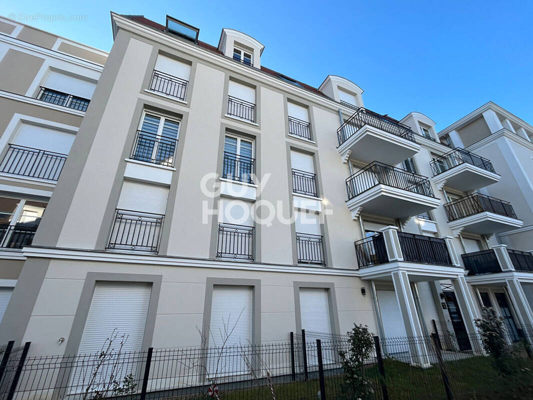 Appartement à LE BLANC-MESNIL