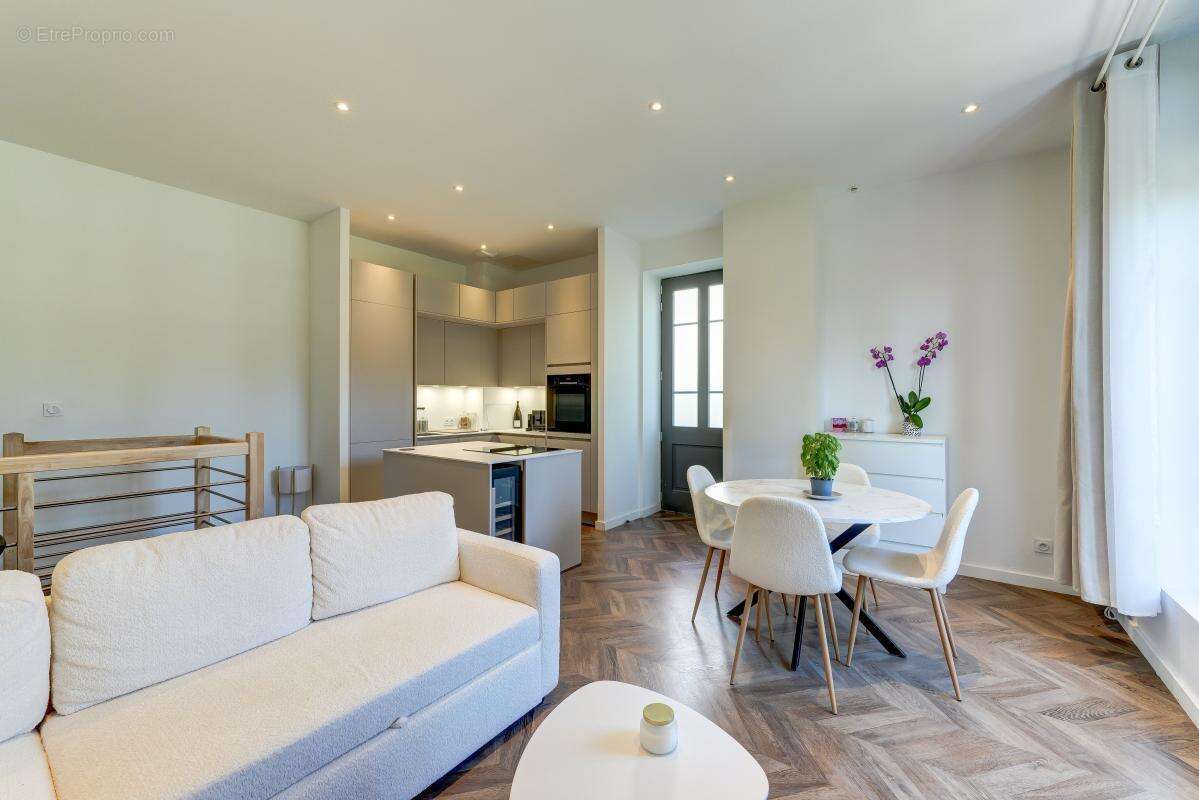 Appartement à CALUIRE-ET-CUIRE