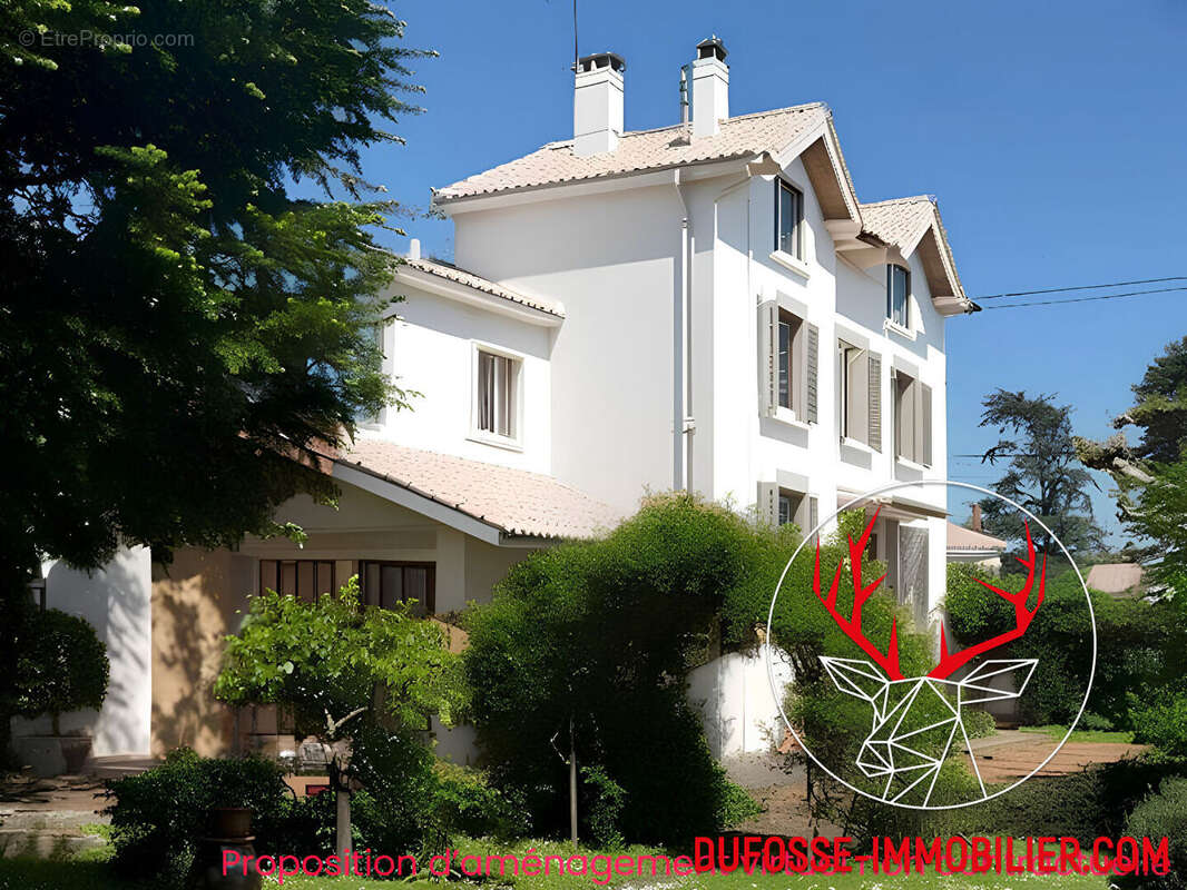 Maison à TASSIN-LA-DEMI-LUNE