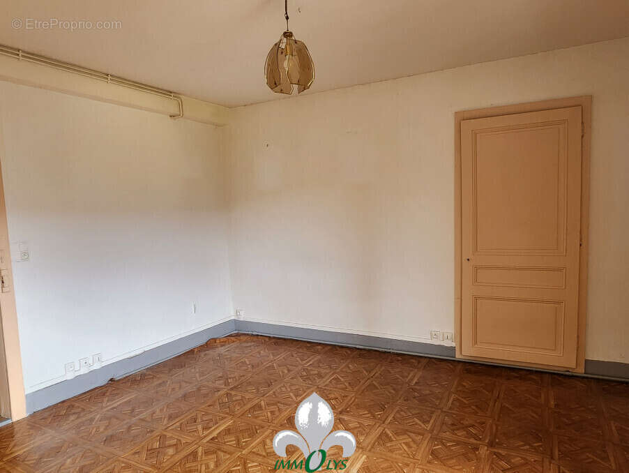Appartement à MONCEY