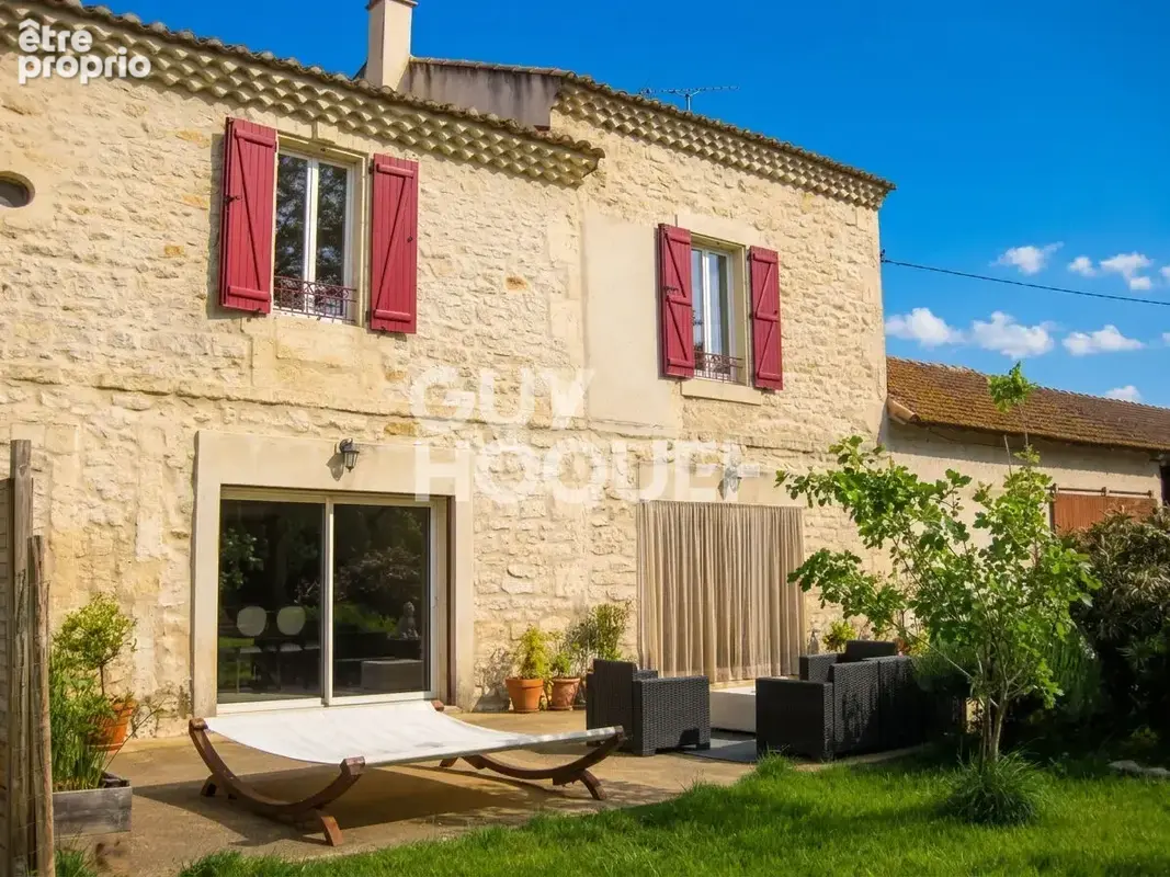 Mas en campagne , deux habitations avec garage et Hangar - photo 3