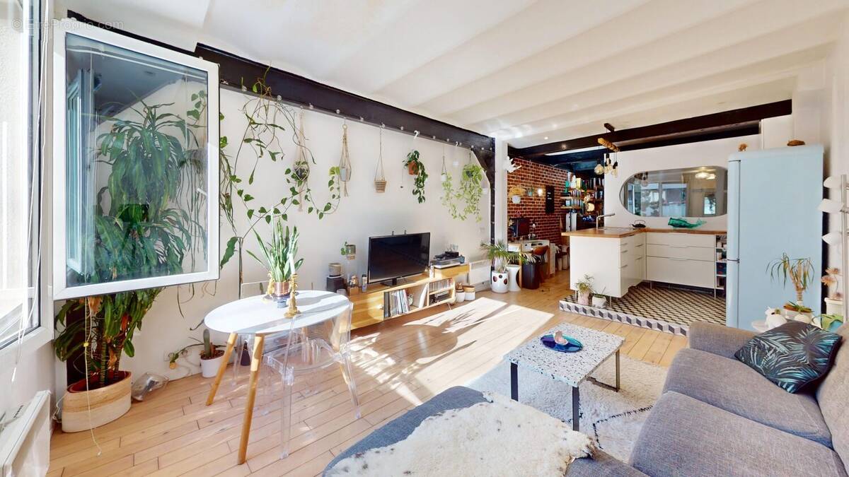 Appartement à PARIS-11E