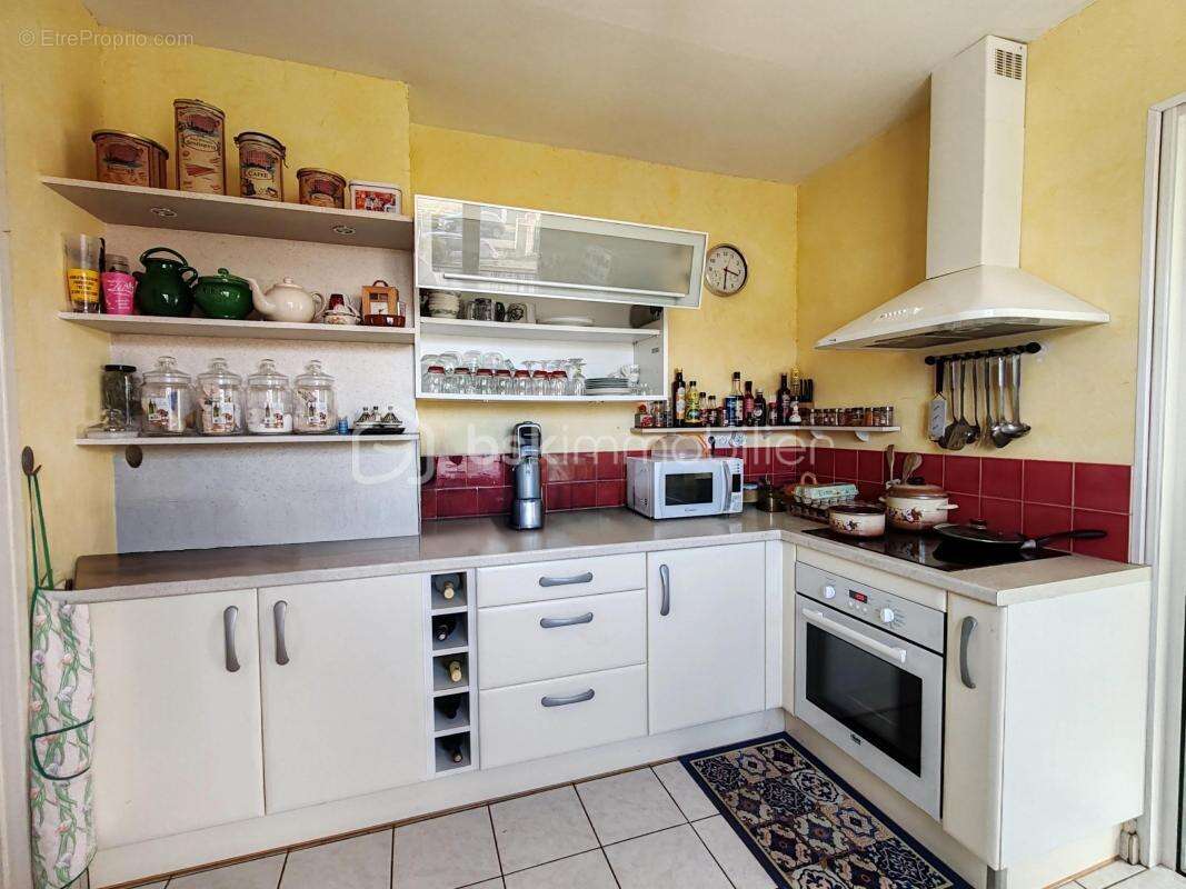 Maison à LES BORDES