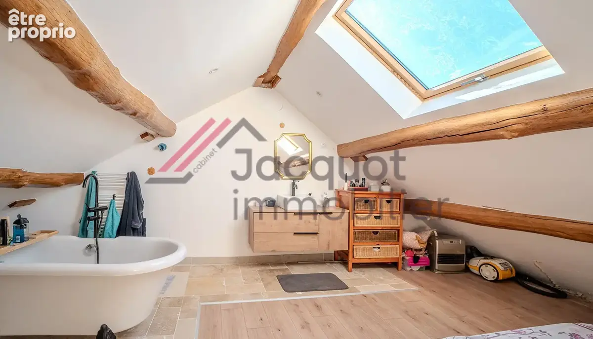 Maison 4 pièces 88 m² à vendre à Lons-Le-Saunier (39000) - photo 6